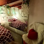 Cosy In Nicolas, 40 M², Fireplace And Garden *