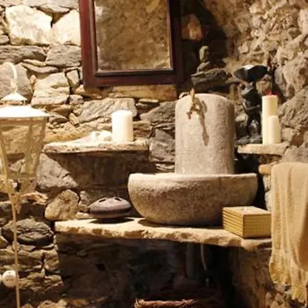 Cosy In Nicolas, 40 M², Fireplace And Garden アパート *