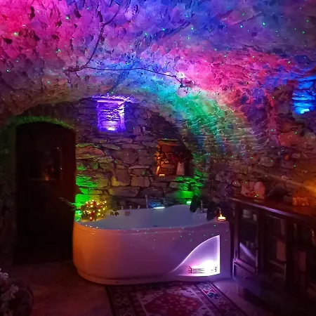 Cosy In 40 M² Fireplace And Garden Apartment