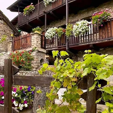 Cosy In Nicolas, 40 M², Fireplace And Garden Apartmán